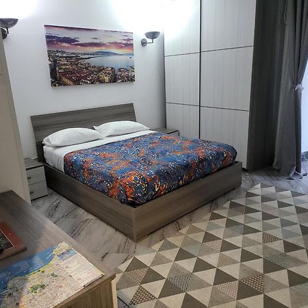 La Dimora Di Toto Hotel Naples Luaran gambar