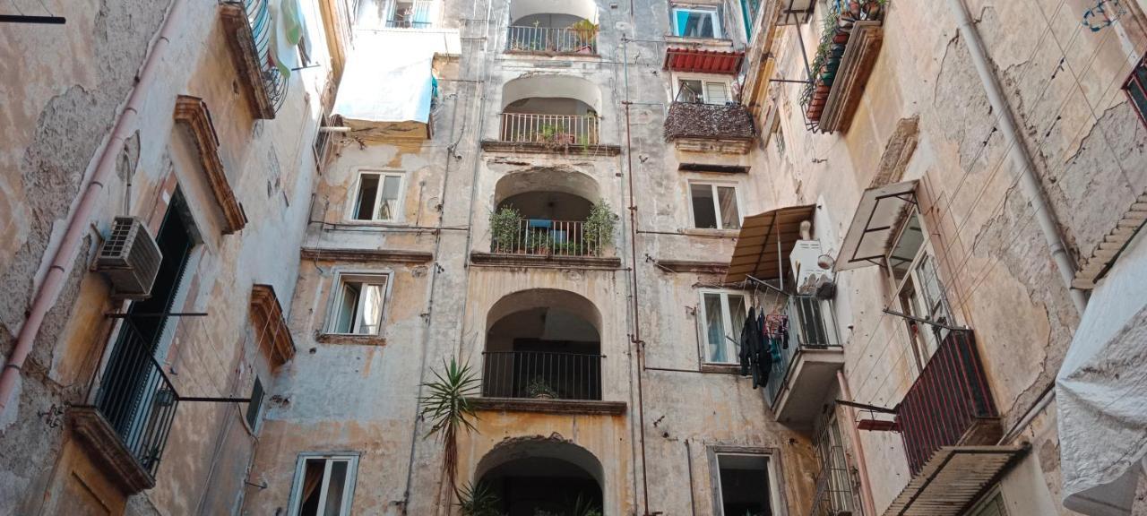 La Dimora Di Toto Hotel Naples Luaran gambar