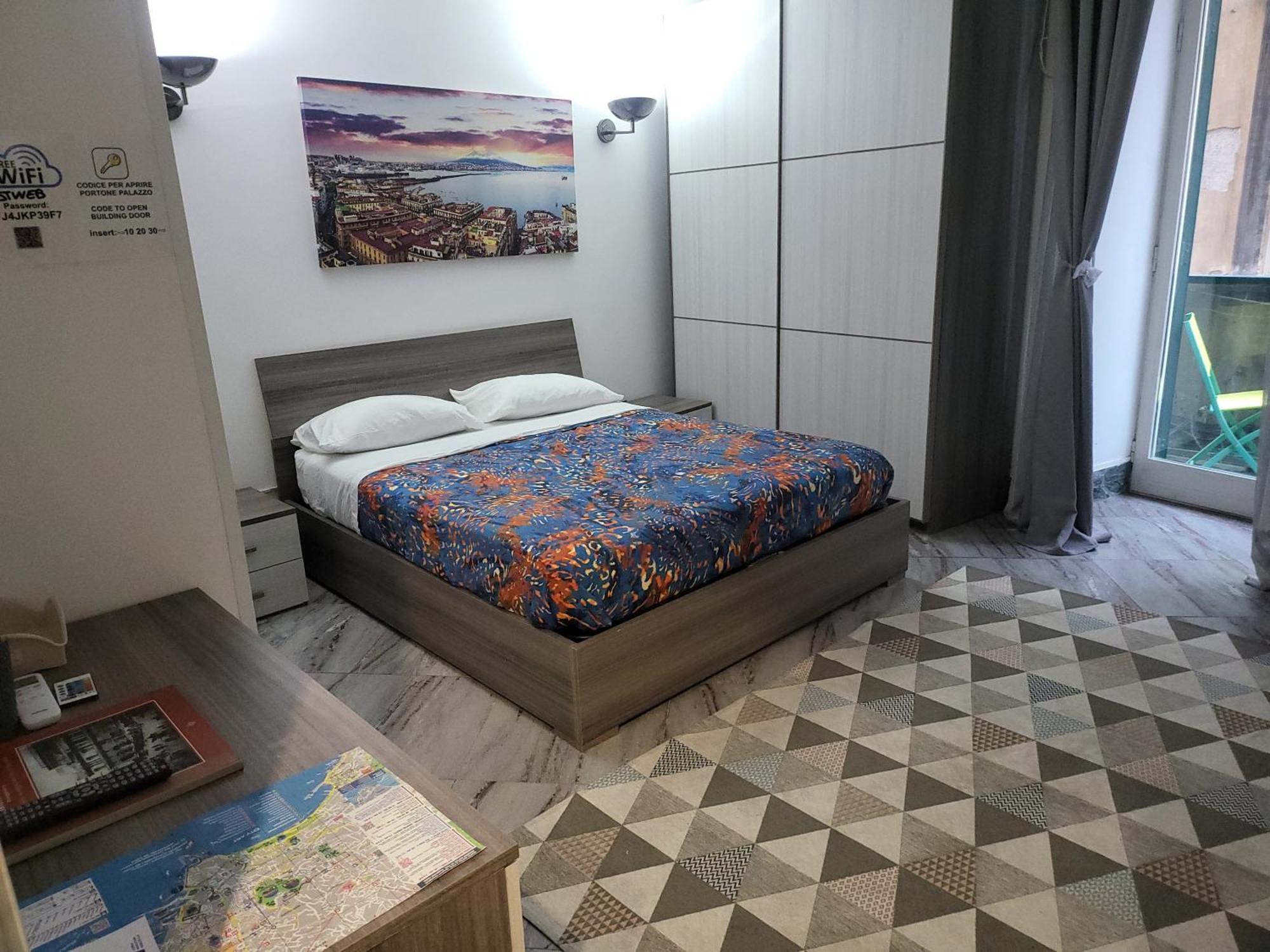 La Dimora Di Toto Hotel Naples Luaran gambar