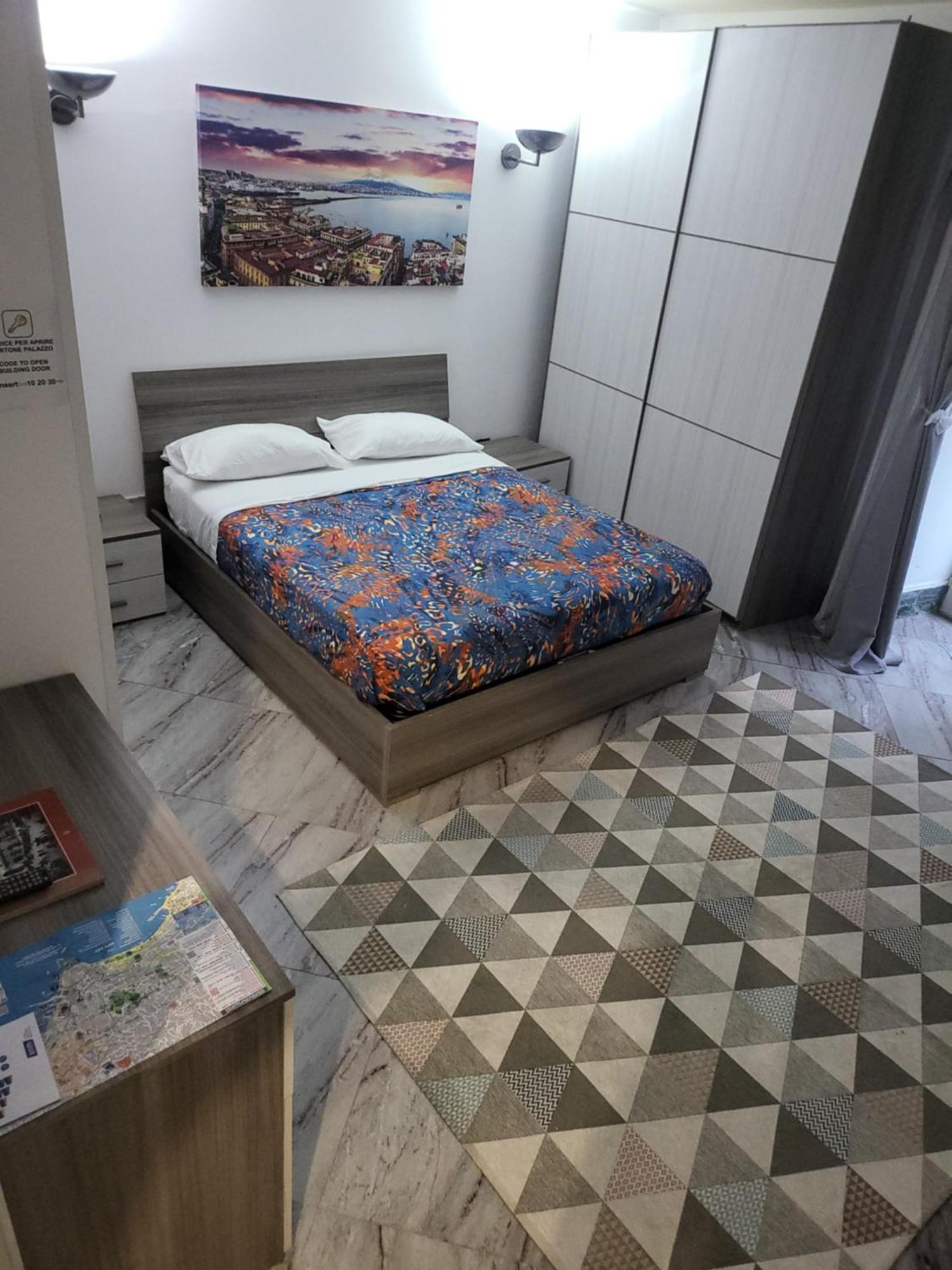 La Dimora Di Toto Hotel Naples Luaran gambar